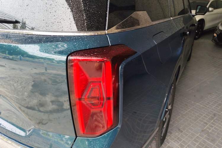 Used GAC Trumpchi GS8 2022 Double-Energy Series 2.0TM Two-Wheel Drive Prestige Edition (6 Seats)
