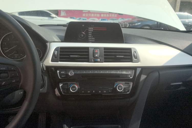 Used BMW 3 Series 2016 320Li Fashion Model
