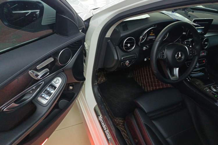 Used Mercedes-Benz C-Class 2017 C 200 L Sport Edition
