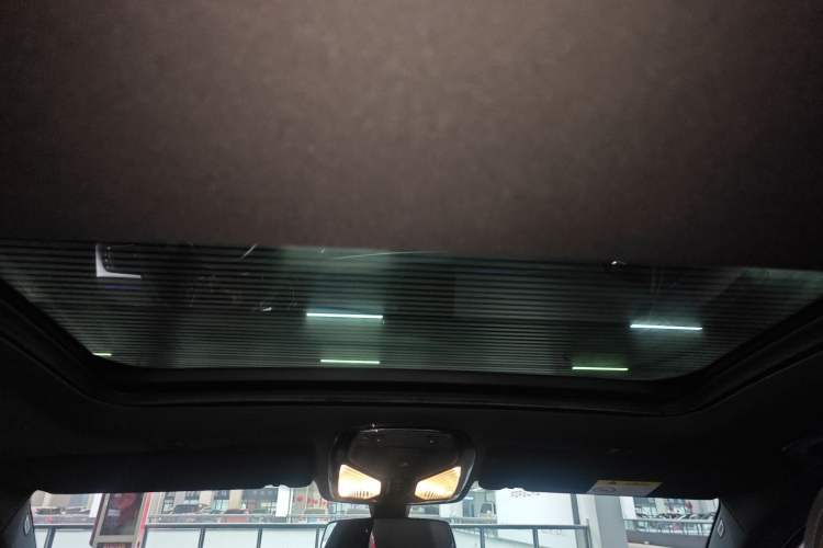 Used BMW 5 Series 2021 Facelifted 530Li Leading Edition M Sport Package
