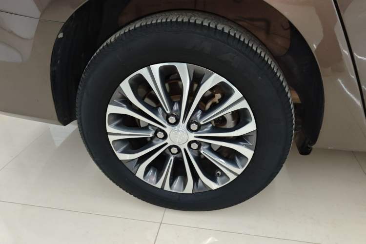 Used Buick GL8 2022 Land Business Class 652T Luxury Model