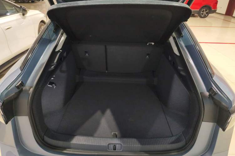 Used Volkswagen ID.7 VIZZION 2024 AIR model
