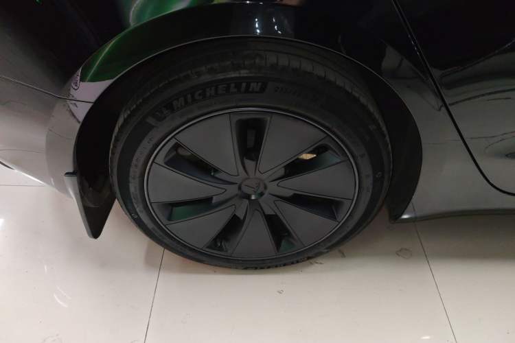 Used Tesla Model 3 2023 Rear-Wheel-Drive Version
