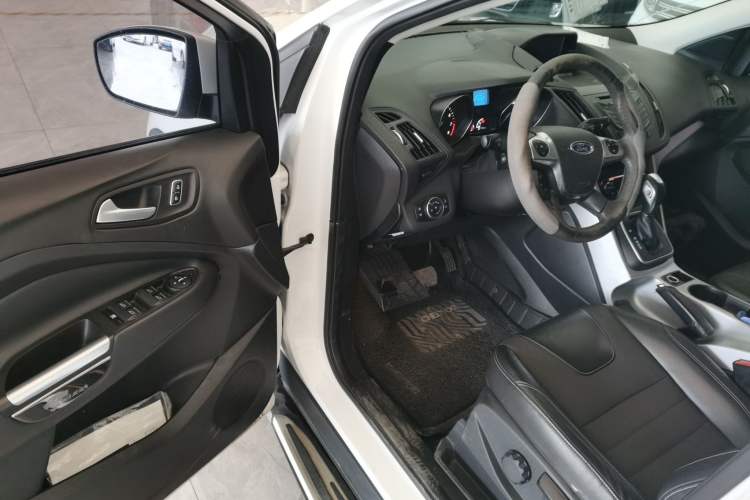 Used Ford Kuga 2015 1.5L GTDi Two-Wheel Drive Fashion Edition
