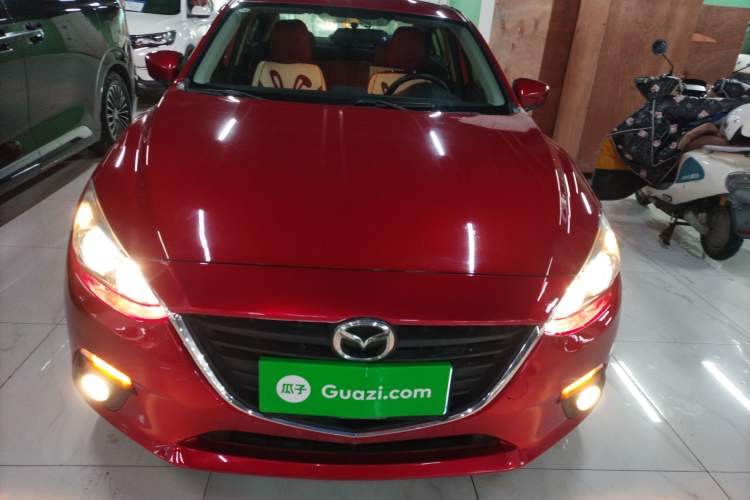 Used Mazda Mazda 3 Axela 2016 Sedan 1.5L Automatic Comfort Model
