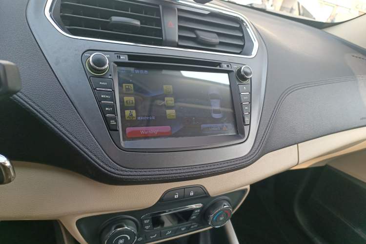 Used Ford Escort 2015 1.5L Automatic Fashion Model