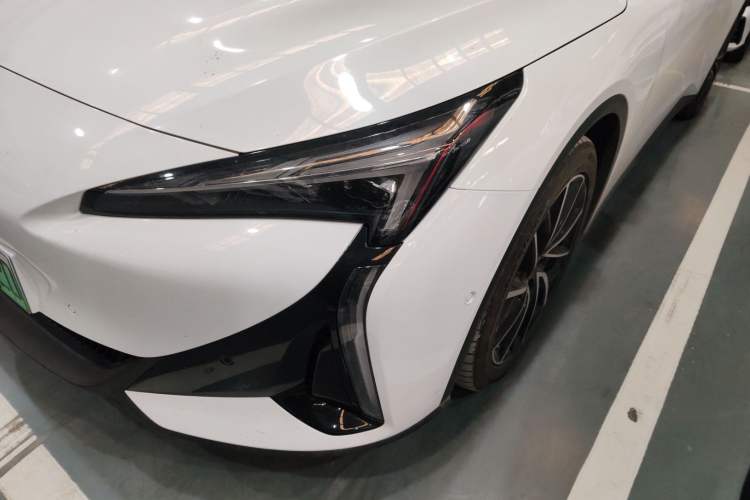 Used ARCFOX Alpha S5 2024 708MAX 200kW
