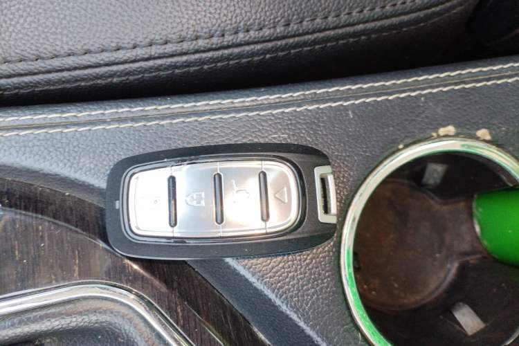 Used Zotye T600 2015 2.0T DCT Prestige Edition