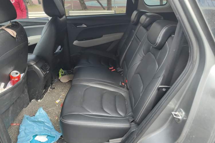 Used Baojun 530 2019 1.5T CVT Luxury Model 7 Seats China V Emission Standard
