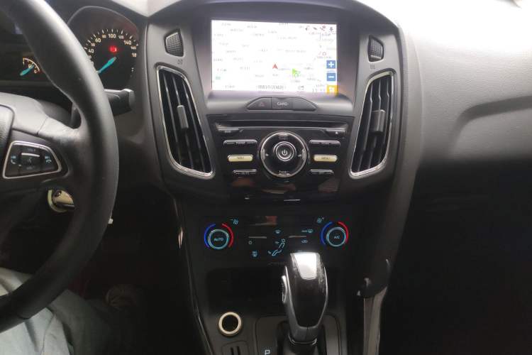 Used Ford Focus 2015 Sedan 1.6L Automatic Trend Model