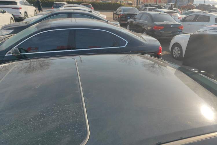 Used Toyota Camry 2016 2.0G 10th Anniversary Leading Edition
