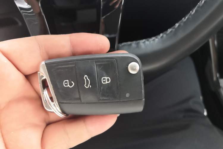 Used Volkswagen Tayron 2019 330TSI Two-Wheel Drive Luxury Model China VI Standard
