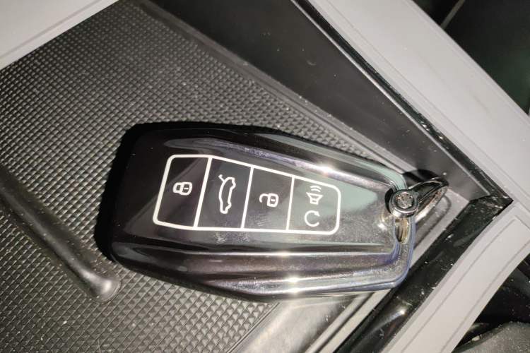 Used Geely Auto Emgrand X7 Sport 2024 1.5TD Smart Connect+
