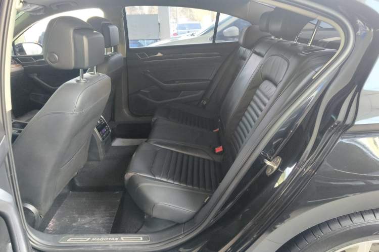 Used Volkswagen Magotan 2019 330TSI DSG Luxury Version China VI Standard