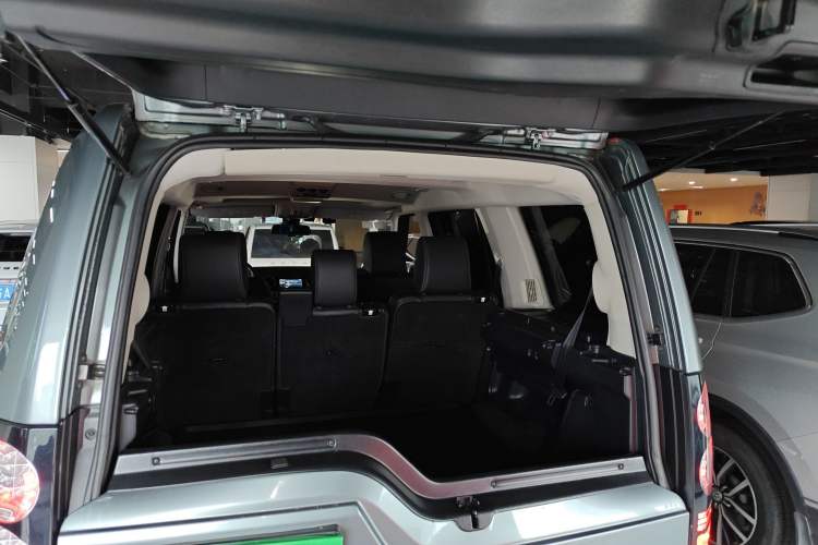 Used Land Rover Discovery 2014 3.0 SC V6 HSE
