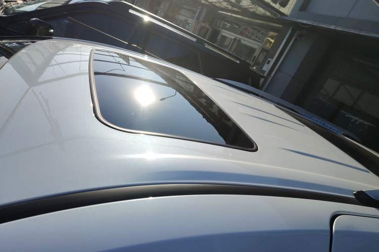 Used Toyota Granvia 2023 2.5L Hybrid Prestige PLUS Edition
