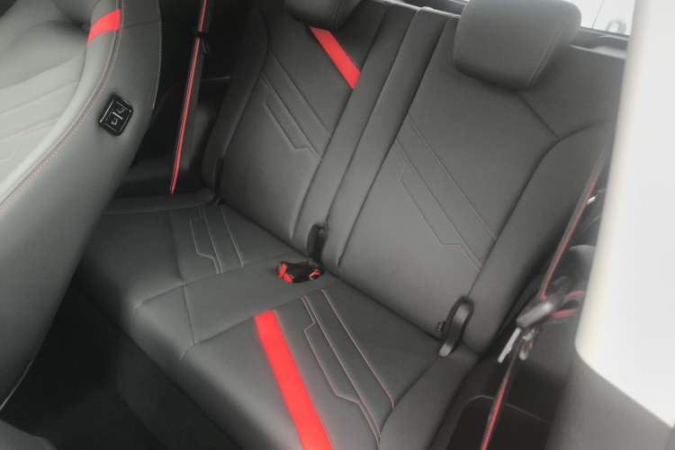 Used Chery New Energy Boundless Pro 2022 301km "WoW" Edition Lithium Iron Phosphate
