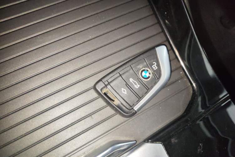 Used BMW iX3 2021 Updated Leading Edition

