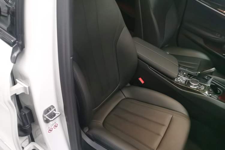 Used BMW 5 Series 2018 525Li M Sport Package