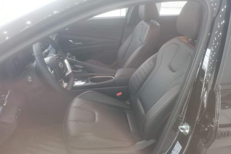 Used Hyundai Elantra 2022 1.5L CVT TOP Flagship Edition
