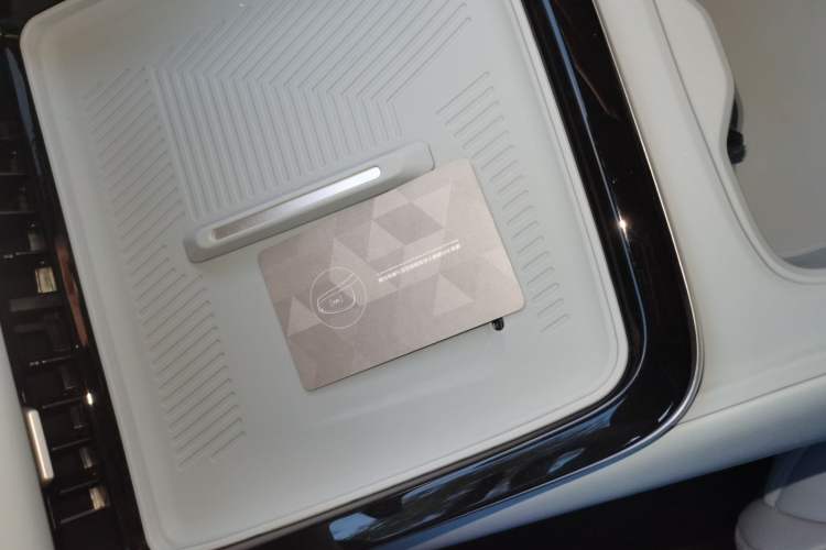 Used  S05 2024 510 Plus Pure Electric Version
