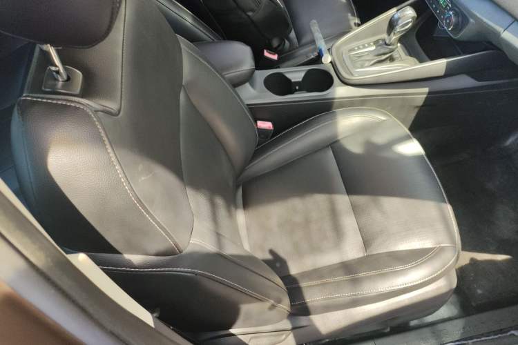 Used Ford Escort 2015 1.5L Automatic Comfort Model
