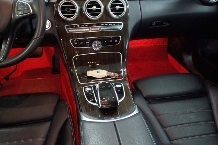 Used Mercedes-Benz C-Class 2017 C 200 L
