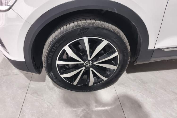 Used Volkswagen T-ROC 2024 280TSI DSG Two-Wheel-Drive Time Edition
