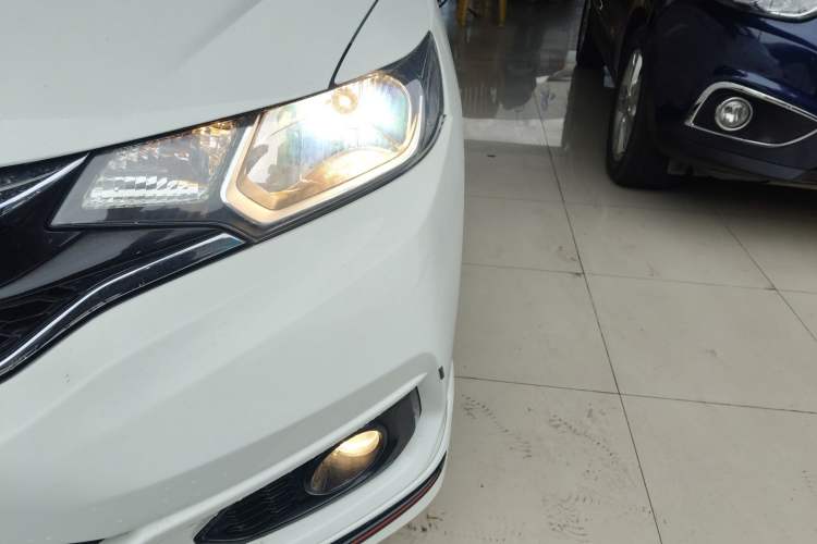 Used Honda Fit 2018 1.5L CVT Trendy Run+ Edition
