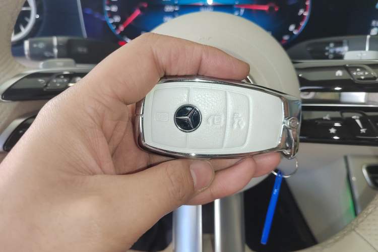 Used Mercedes-Benz E-Class 2023-Year Restyled E 260 Coupe