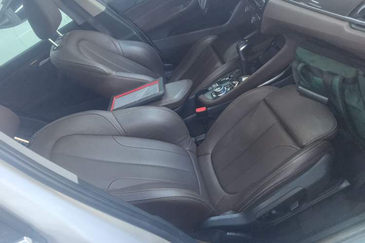 Used BMW X1 2019 xDrive20Li Luxury Model
