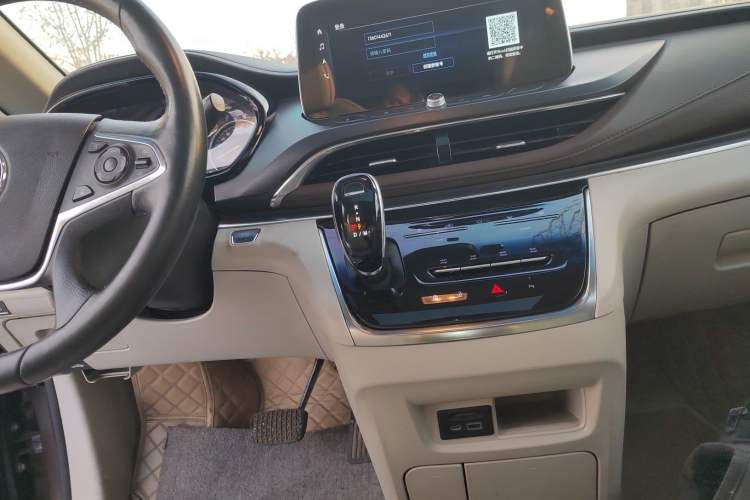 Used Buick GL8 2022 Land Business Class 652T Luxury Model