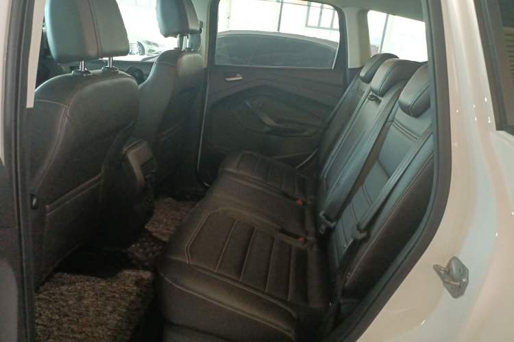 Used Ford Kuga 2019 EcoBoost 180 Two-Wheel-Drive Platinum Edition China VI Standard
