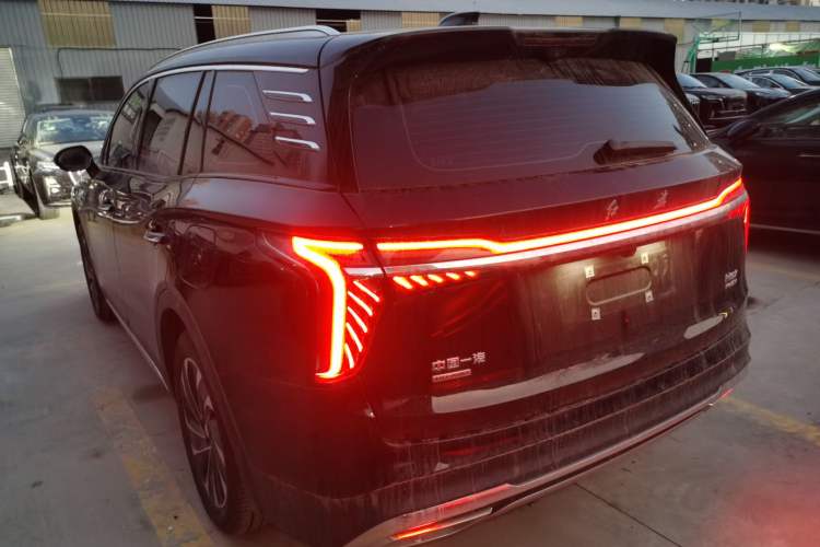 Used Hongqi HS7 PHEV 2024 2.0T PHEV Four-Wheel Drive Flagship Edition 6 Seats