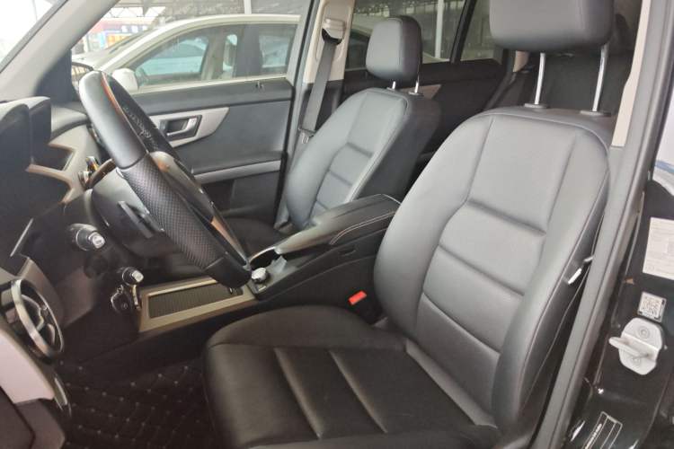 Used Mercedes-Benz GLK-Class 2014 GLK 260 4MATIC Dynamic Model
