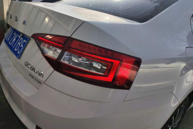 Used Skoda Octavia 2019 TSI230 DSG SmartDrive Luxury Edition China VI