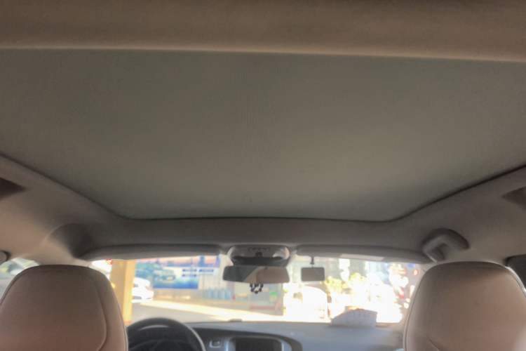 Used Volvo V40 2017 T3 Zhiyi Edition