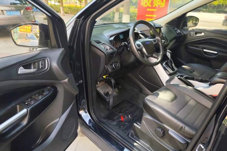 Used Ford Kuga 2013 1.6L GTDi Two-Wheel-Drive Trend Model
