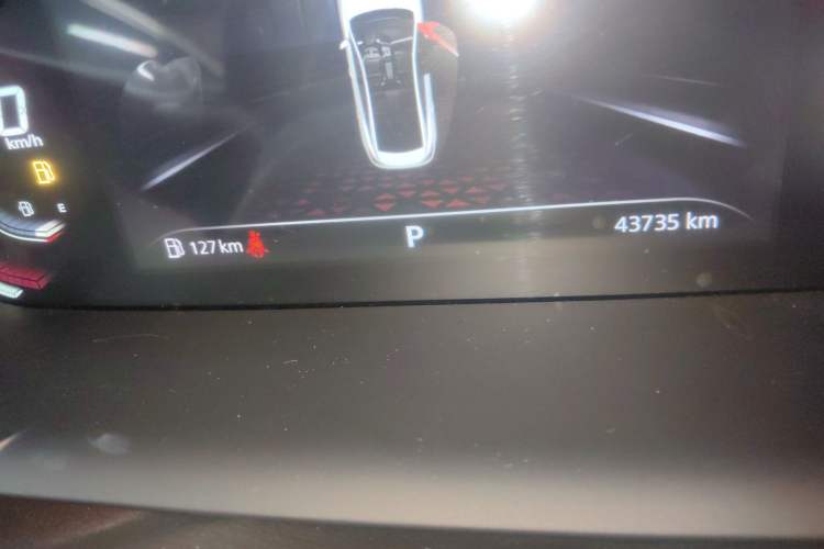 Used MG 5 2021 180 DVVT CVT Youth Luxury Edition
