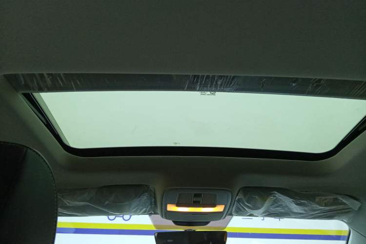 Used Roewe i5 2021 Revised Version 1.5L CVT Diamond Edition