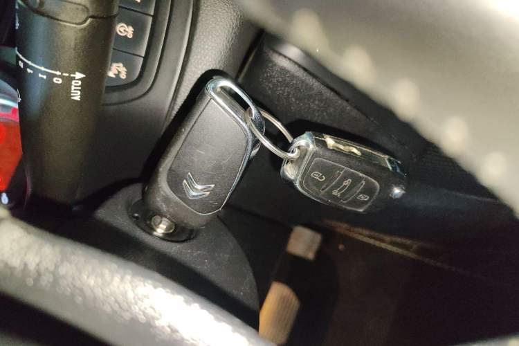 Used Citroen C5 2014 1.6T Automatic Luxury Model
