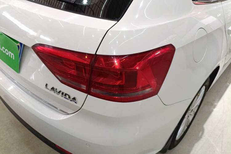 Used Volkswagen Gran Lavida 2013 1.6L Automatic Comfort Model