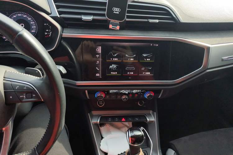 Used Audi Q3 2020 35 TFSI Fashion Dynamic Model