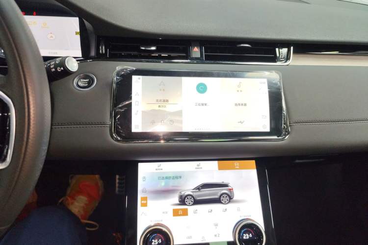 Used Land Rover Range Rover Evoque 2021 Range Rover Velar 249 PS R-Dynamic HSE Luxury Edition