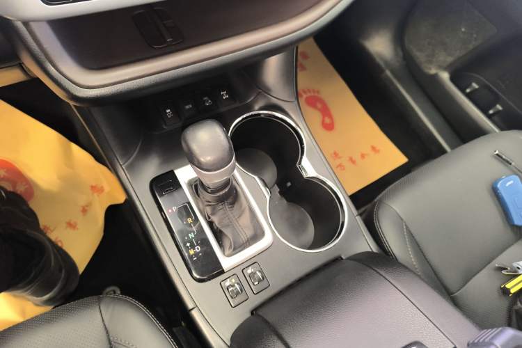 Used Toyota Highlander 2017 2.0T Four-Wheel Drive Luxury Edition 7 Seats
