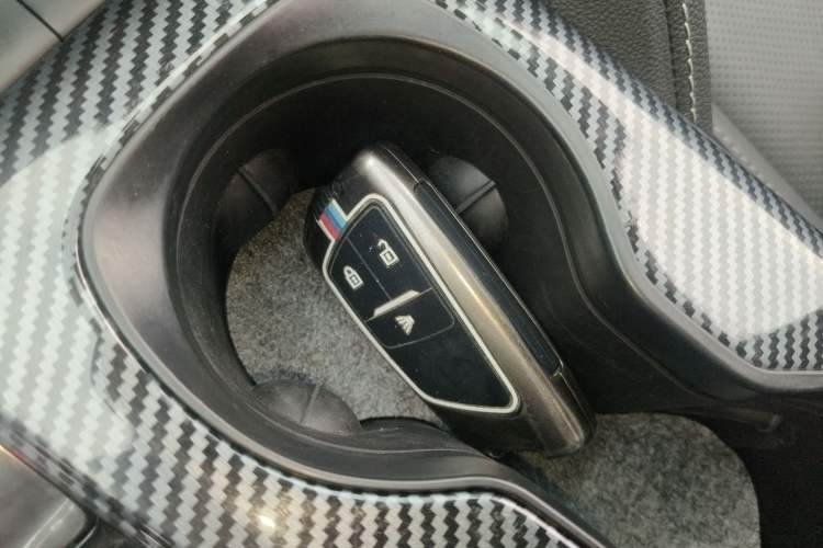 Used Buick Envision 2022 Facelift Encore S 552T Two-Wheel-Drive Luxury Model