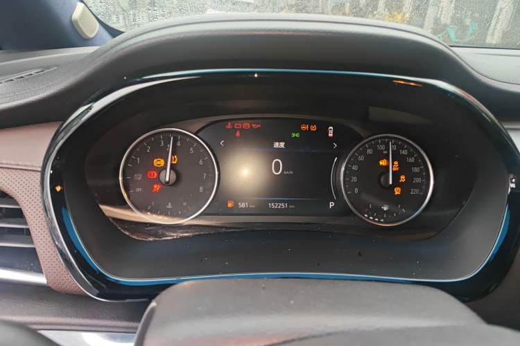 Used Buick GL8 2021 Land Cruiser Executive Class 652T Comfort Model
