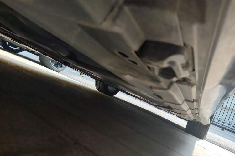 Used Mercedes-Benz R-Class 2014 R 400 4MATIC Business Model
