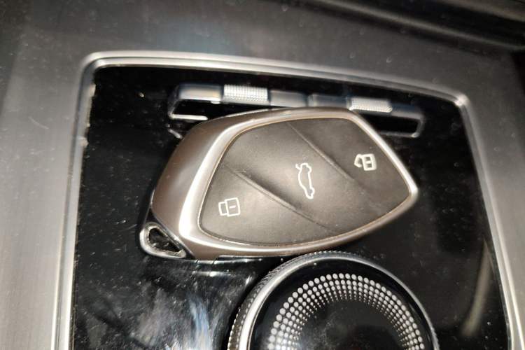 Used Roewe Ei5 2021 500 Admiration Edition
