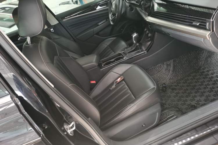 Used Volkswagen Passat 2019 280TSI Business Edition China VI
